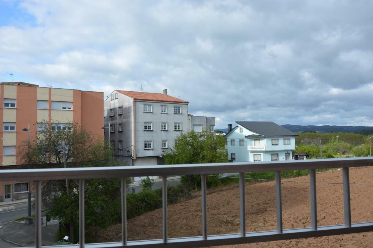 Piso Da Empegada Apartment Arzúa Exterior foto